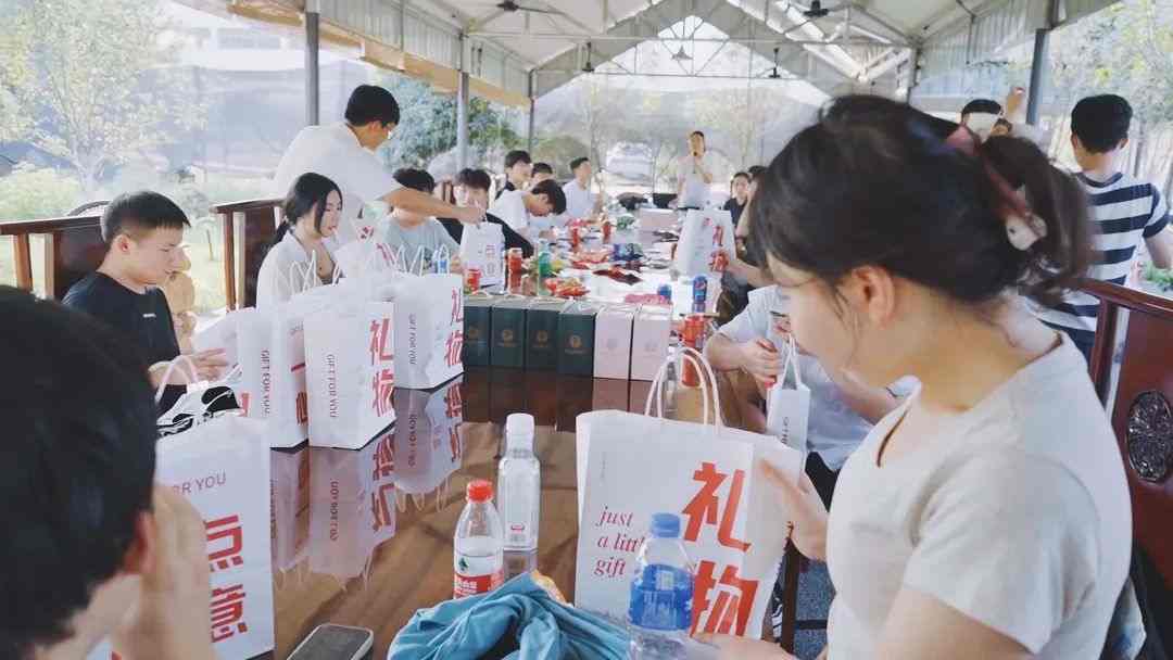 研途共相伴，留校也温暖｜产业学院开展留校生活动，关心慰问暑期留校考研学生